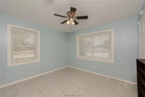 1915 Orman St, Bryan, TX 77801 photo 17
