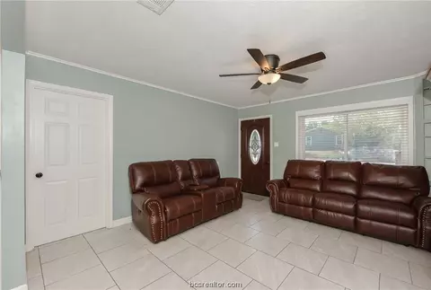 1915 Orman St, Bryan, TX 77801 photo 6