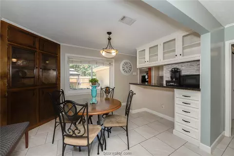 1915 Orman St, Bryan, TX 77801 photo 7