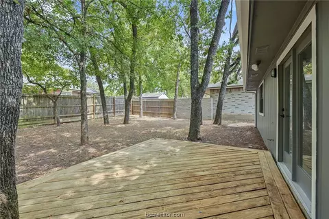 2802 Bishops Gate Cir, Bryan, TX 77807 photo 15