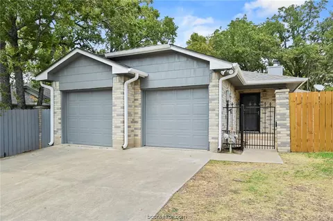 2802 Bishops Gate Cir, Bryan, TX 77807