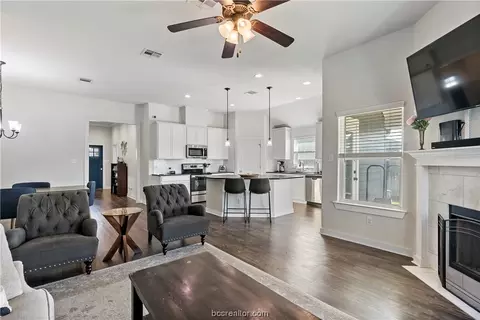3405 Calmar Ct, Bryan, TX 77808 photo 12