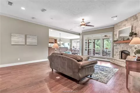 5201 Draycott Ct, Bryan, TX 77802 photo 16