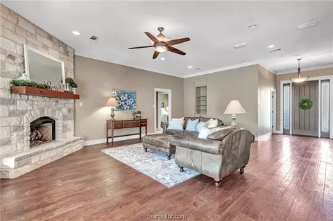 5201 Draycott Ct, Bryan, TX 77802 photo 14