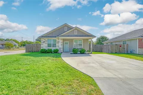 501 Kubin St, Bryan, TX 77803