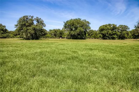 2822 Cr 316, Caldwell, TX 77836