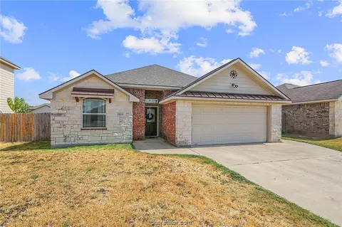 2816 Horseback Dr, College Station, TX 77845