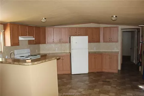 1512 Clark St, Bryan, TX 77808 photo 4