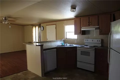1512 Clark St, Bryan, TX 77808 photo 5