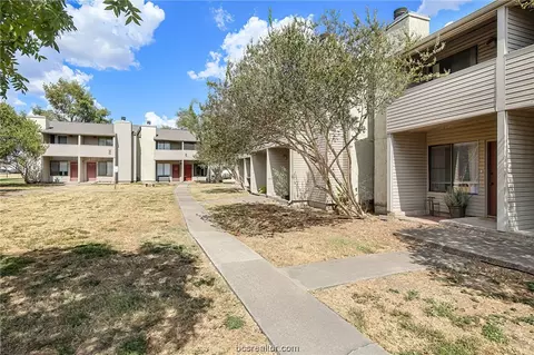 1900 Dartmouth Street F5, College Station, TX 77840