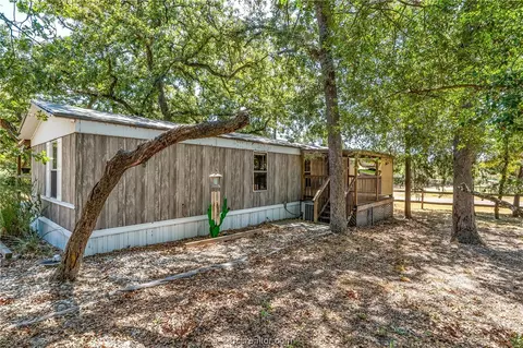 404 Mclendon, Somerville, TX 77879