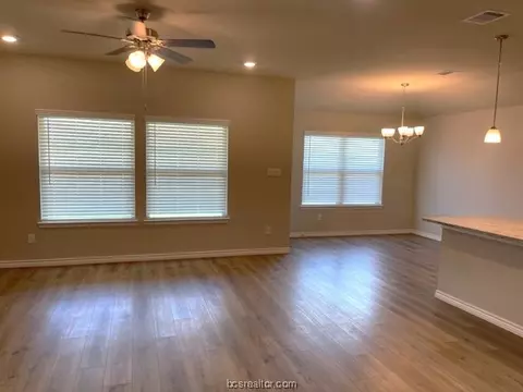 2020 Chief St, Bryan, TX 77807 photo 3