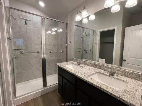 2020 Chief St, Bryan, TX 77807 photo 11