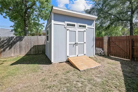 4100 Coventry Ct, Bryan, TX 77802 photo 27