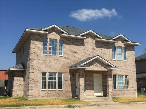 1503 Hollowhill Dr, Bryan, TX 77802