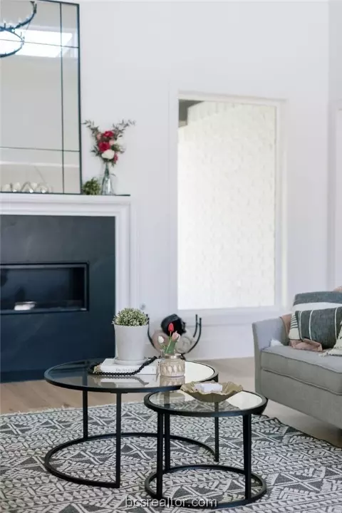Living - 4657 River Vly, Bryan, TX 77808 photo 4 of 4