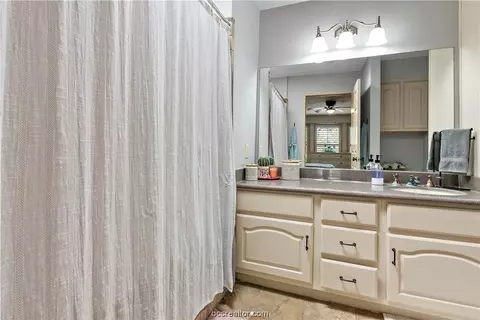 2914 Broadmoor Dr, Bryan, TX 77802 photo 14
