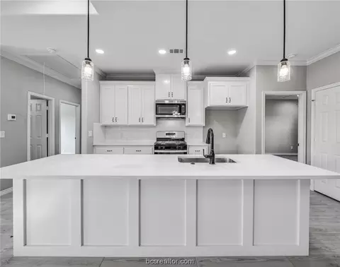 1712 Brookhaven St, Bryan, TX 77803 photo 7