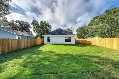 1712 Brookhaven St, Bryan, TX 77803 photo 28
