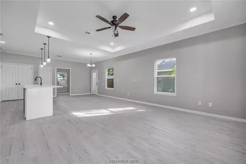 1712 Brookhaven St, Bryan, TX 77803 photo 4