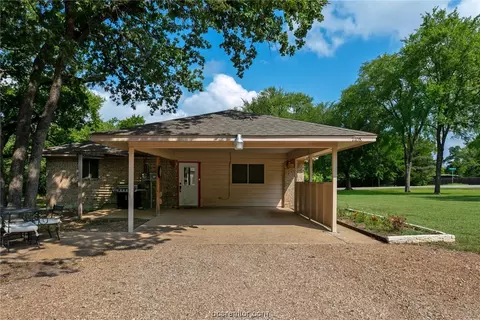 7108 Oak Forest Dr, Bryan, TX 77808 photo 9