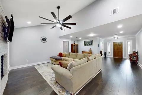 7108 Oak Forest Dr, Bryan, TX 77808 photo 14