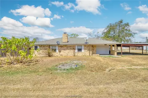 7420 Cleburne St, Iola, TX 77861
