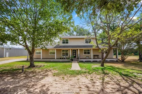 723 Bishop Rd, Huntsville, TX 77320