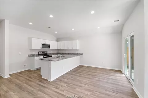 6008 Toby Bnd, Bryan, TX 77807 photo 3