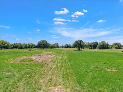10792 Forsthoff Rd, Bryan, TX 77808