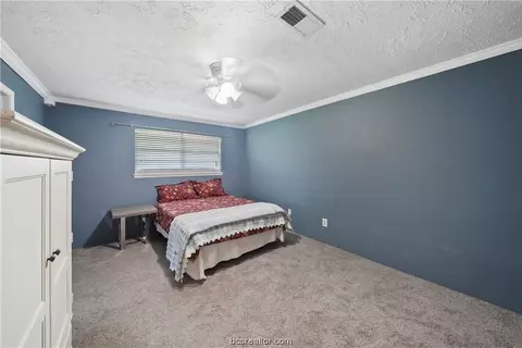 2209 Hillside Dr, Bryan, TX 77802 photo 18