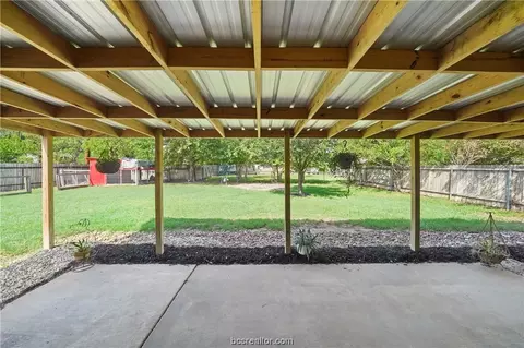 2209 Hillside Dr, Bryan, TX 77802 photo 28