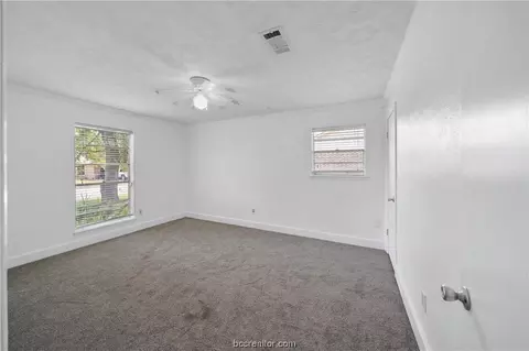 2209 Hillside Dr, Bryan, TX 77802 photo 22