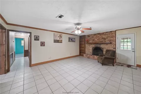 2209 Hillside Dr, Bryan, TX 77802 photo 17