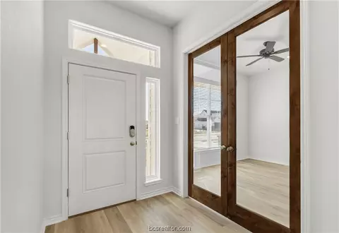 3113 Charge Ln, Bryan, TX 77808 photo 5