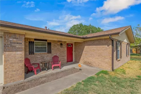 1102 Forest Glen Ct, Bryan, TX 77803 photo 25