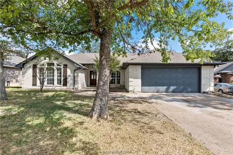 2309 N Pioneer, Bryan, TX 77808