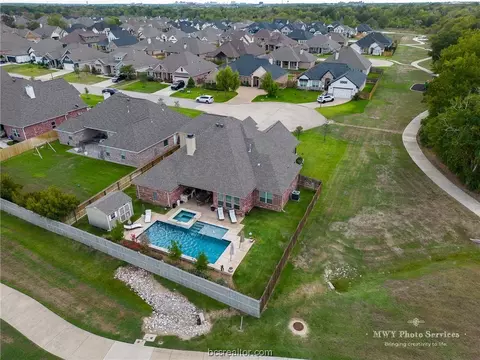 3224 Ashville Path, Bryan, TX 77808