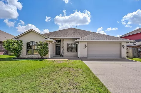 1108 Harrisonburg Ln, College Station, TX 77845