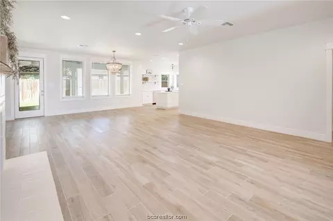 3096 Peterson Way, Bryan, TX 77802 photo 10