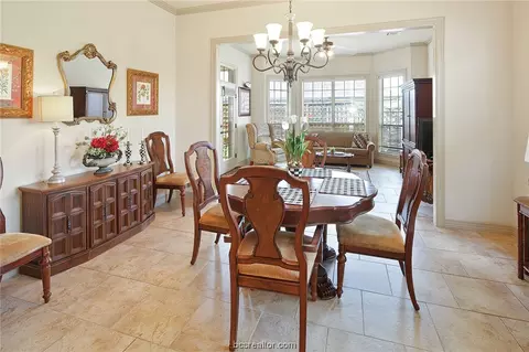 3703 Creston Ln, Bryan, TX 77802 photo 5