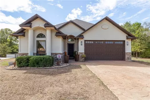 2989 Megan Dr, Bryan, TX 77808