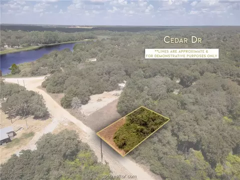318 Cedar Drive, Caldwell, TX 77836