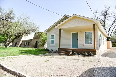 505 E 23rd St, Bryan, TX 77803 photo 2