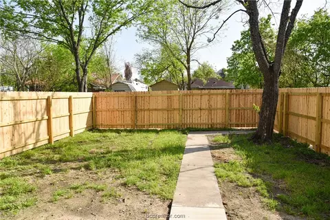 505 E 23rd St, Bryan, TX 77803 photo 15