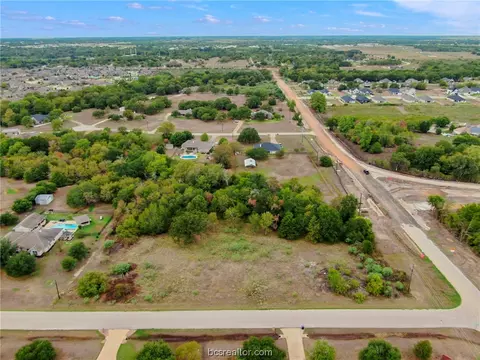 4079 Austins Lndg, Bryan, TX 77808