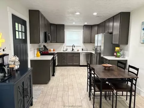 604 E 22nd St, Bryan, TX 77803 photo 4