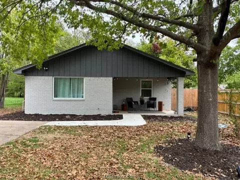 604 E 22nd St, Bryan, TX 77803