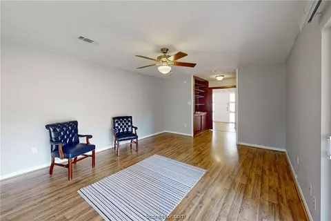2103 Vinewood Dr, Bryan, TX 77802 photo 11