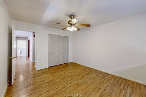 2103 Vinewood Dr, Bryan, TX 77802 photo 13